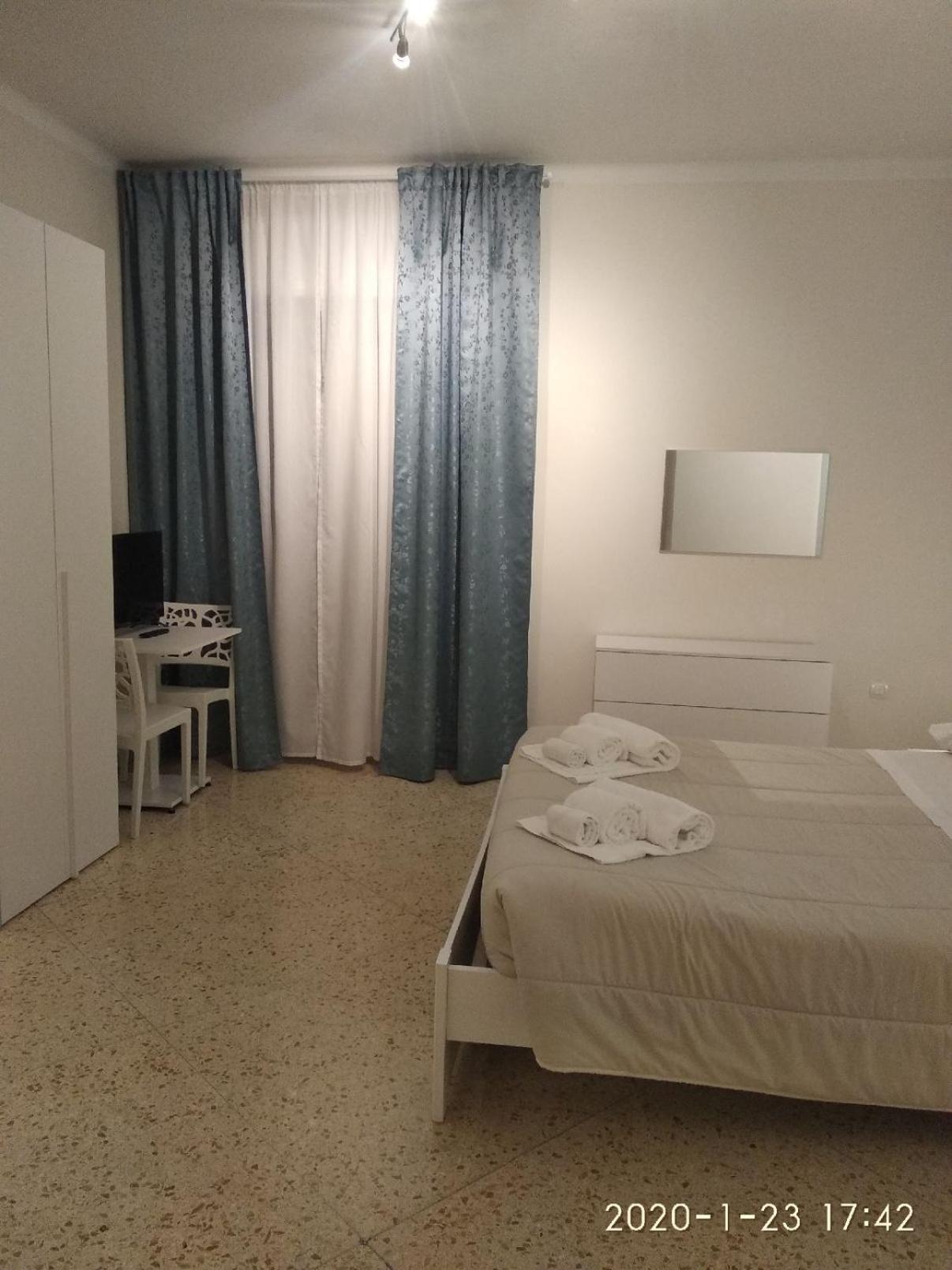 Residenze Benedetto Croce Hotel Bari Eksteriør billede